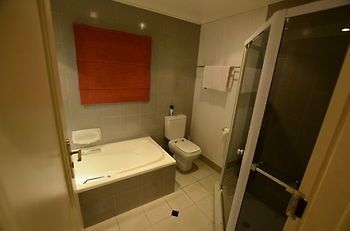 Norscot Manor Guest Lodge Sandton Dış mekan fotoğraf